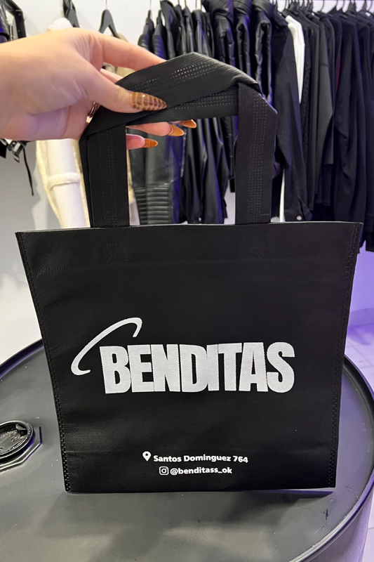 ASAS LARGAS Friselina